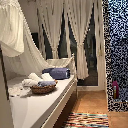 Hara's House 2 Gerakini